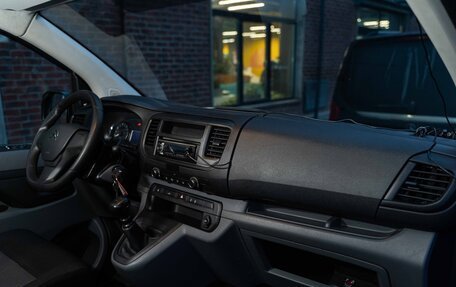 Citroen Jumpy III, 2021 год, 2 200 000 рублей, 33 фотография