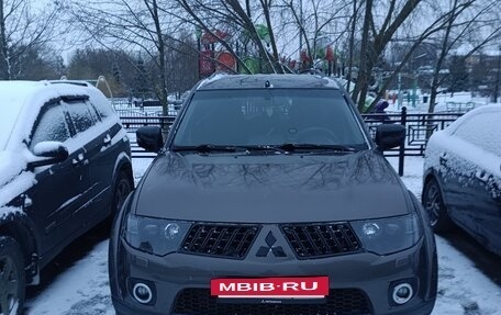 Mitsubishi Pajero Sport II рестайлинг, 2011 год, 1 800 000 рублей, 2 фотография