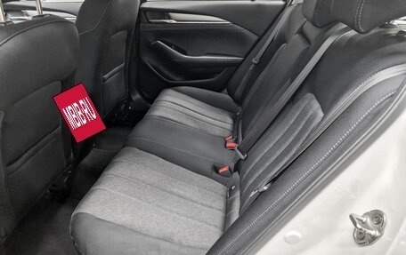 Mazda 6, 2020 год, 2 650 000 рублей, 12 фотография