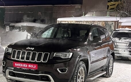 Jeep Grand Cherokee, 2016 год, 2 300 000 рублей, 2 фотография