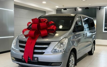 Hyundai Grand Starex Grand Starex I рестайлинг 2, 2011 год, 1 497 000 рублей, 1 фотография