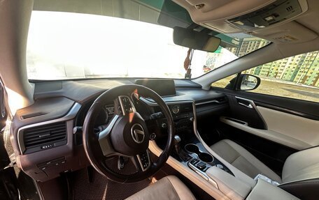 Lexus RX IV рестайлинг, 2018 год, 3 900 000 рублей, 6 фотография