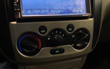 Chevrolet Aveo III, 2004 год, 300 000 рублей, 13 фотография