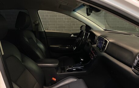 KIA Sportage IV рестайлинг, 2018 год, 2 000 000 рублей, 12 фотография