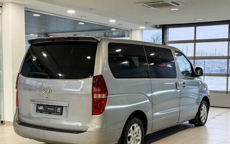 Hyundai Grand Starex Grand Starex I рестайлинг 2, 2011 год, 1 497 000 рублей, 6 фотография