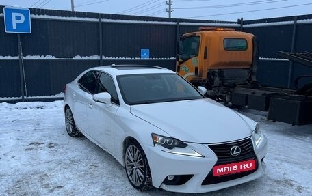 Lexus IS III, 2016 год, 1 950 000 рублей, 18 фотография