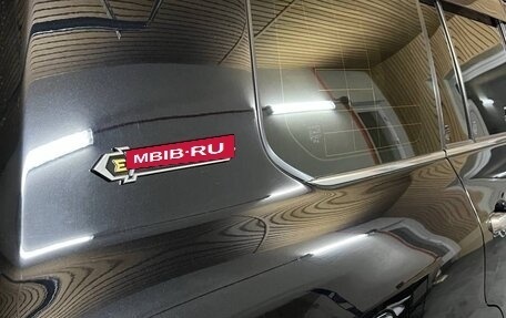 Toyota Land Cruiser 200, 2018 год, 6 500 000 рублей, 3 фотография