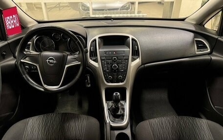 Opel Astra J, 2013 год, 780 000 рублей, 6 фотография