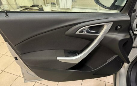 Opel Astra J, 2013 год, 780 000 рублей, 12 фотография