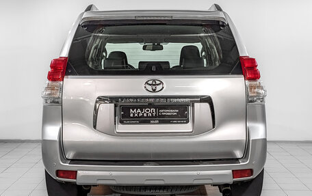 Toyota Land Cruiser Prado 150 рестайлинг 2, 2013 год, 3 495 000 рублей, 6 фотография