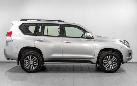 Toyota Land Cruiser Prado 150 рестайлинг 2, 2013 год, 3 495 000 рублей, 4 фотография