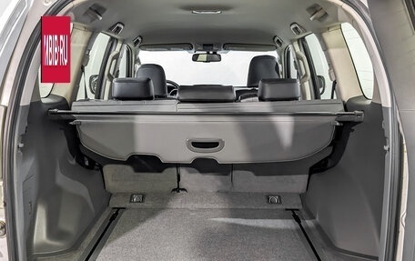 Toyota Land Cruiser Prado 150 рестайлинг 2, 2013 год, 3 495 000 рублей, 10 фотография