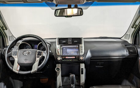 Toyota Land Cruiser Prado 150 рестайлинг 2, 2013 год, 3 495 000 рублей, 14 фотография