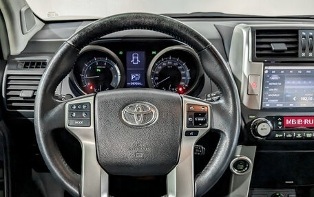 Toyota Land Cruiser Prado 150 рестайлинг 2, 2013 год, 3 495 000 рублей, 21 фотография