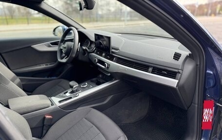 Audi A4, 2016 год, 2 850 000 рублей, 12 фотография