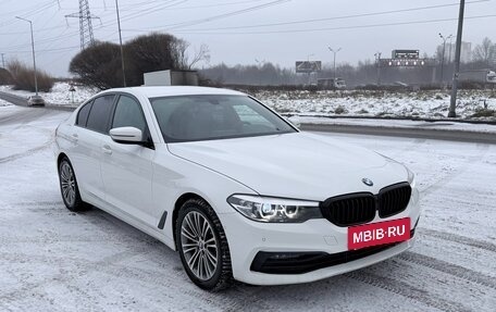 BMW 5 серия, 2018 год, 3 500 000 рублей, 2 фотография