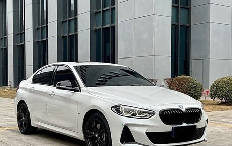 BMW 1 серия, 2021 год, 1 940 000 рублей, 3 фотография