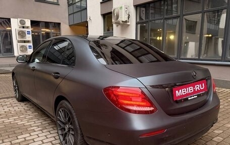 Mercedes-Benz E-Класс, 2016 год, 2 990 000 рублей, 6 фотография