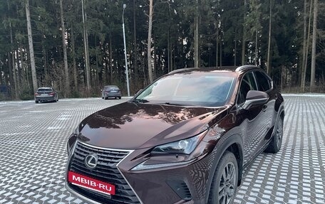 Lexus NX I, 2018 год, 3 295 000 рублей, 2 фотография