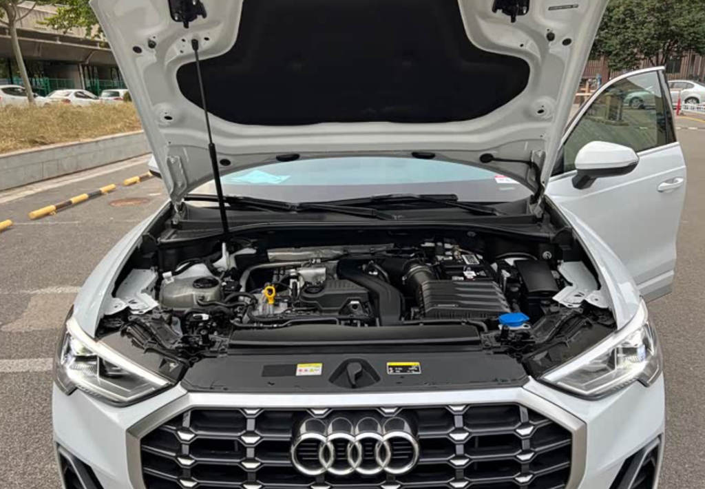 Audi A3 8Y, 2022 год, 1 980 000 рублей, 5 фотография