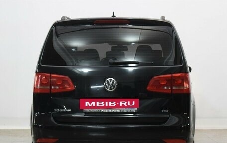 Volkswagen Touran III, 2012 год, 1 050 000 рублей, 3 фотография