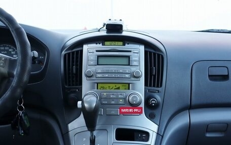 Hyundai Grand Starex Grand Starex I рестайлинг 2, 2010 год, 1 579 000 рублей, 11 фотография