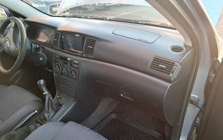 Toyota Corolla, 2002 год, 249 000 рублей, 16 фотография