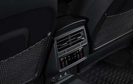 Audi SQ8, 2024 год, 23 950 000 рублей, 15 фотография