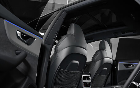 Audi SQ8, 2024 год, 23 950 000 рублей, 14 фотография