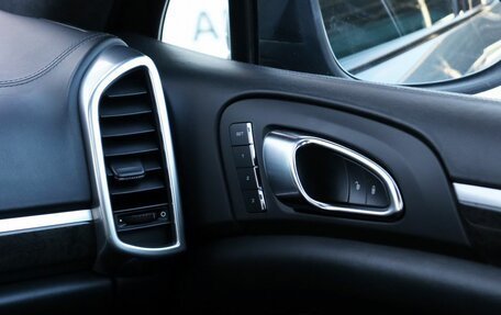 Porsche Cayenne III, 2012 год, 2 790 000 рублей, 16 фотография