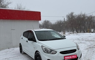 Hyundai Solaris II рестайлинг, 2012 год, 755 000 рублей, 1 фотография