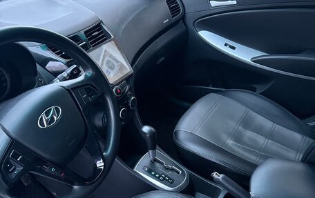 Hyundai Solaris II рестайлинг, 2012 год, 755 000 рублей, 14 фотография