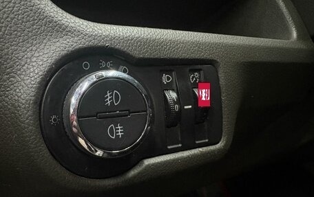 Chevrolet Cobalt II, 2013 год, 639 777 рублей, 15 фотография