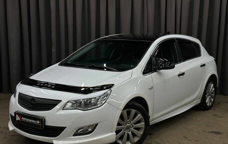Opel Astra J, 2012 год, 799 999 рублей, 1 фотография