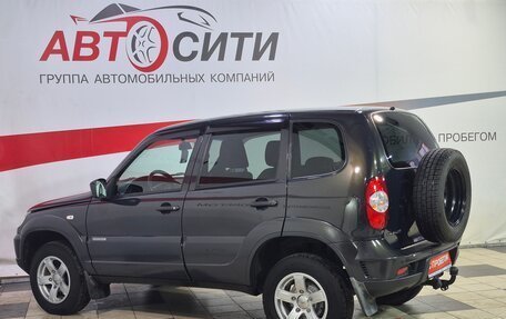 Chevrolet Niva I рестайлинг, 2017 год, 820 000 рублей, 5 фотография