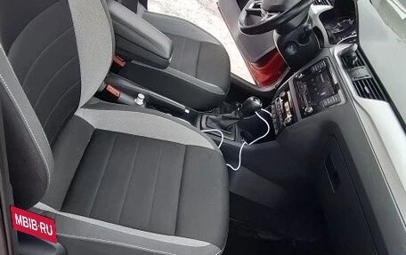 Skoda Rapid I, 2017 год, 1 160 000 рублей, 4 фотография