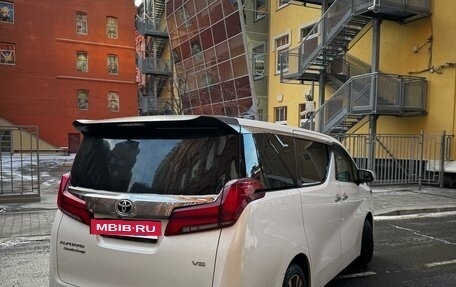 Toyota Alphard III, 2018 год, 4 250 000 рублей, 8 фотография