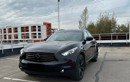 Infiniti QX70, 2014 год, 2 650 000 рублей, 2 фотография