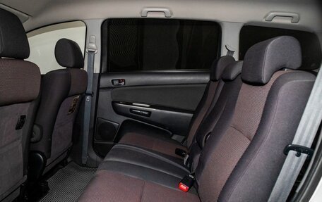 Toyota Wish II, 2004 год, 775 000 рублей, 7 фотография