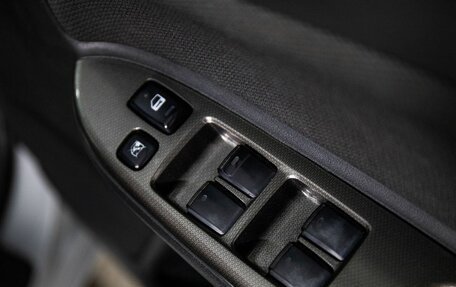 Toyota Wish II, 2004 год, 775 000 рублей, 14 фотография