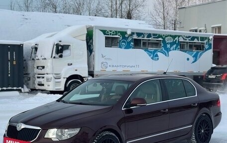 Skoda Superb III рестайлинг, 2009 год, 930 000 рублей, 2 фотография