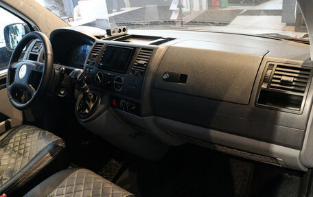 Volkswagen Transporter T5 рестайлинг, 2005 год, 747 000 рублей, 7 фотография