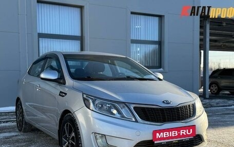 KIA Rio III рестайлинг, 2014 год, 840 000 рублей, 3 фотография