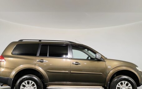 Mitsubishi Pajero Sport II рестайлинг, 2013 год, 1 523 000 рублей, 4 фотография