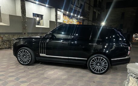 Land Rover Range Rover IV рестайлинг, 2019 год, 8 000 000 рублей, 3 фотография