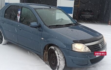 Renault Logan I, 2013 год, 400 000 рублей, 3 фотография