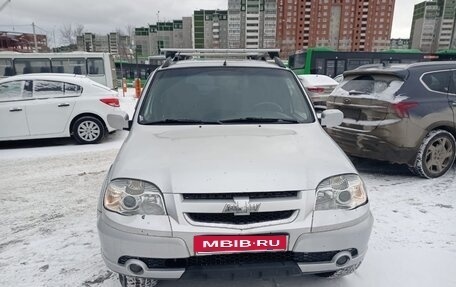 Chevrolet Niva I рестайлинг, 2009 год, 350 000 рублей, 1 фотография