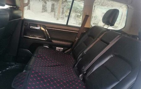 Toyota Land Cruiser 200, 2012 год, 3 900 000 рублей, 7 фотография