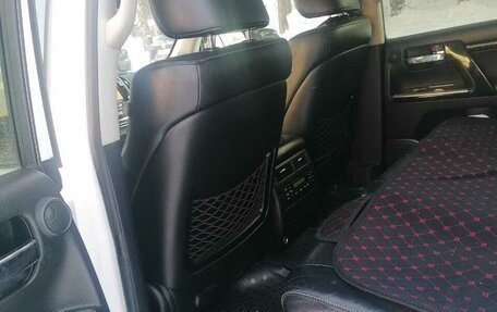 Toyota Land Cruiser 200, 2012 год, 3 900 000 рублей, 8 фотография