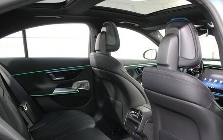 Mercedes-Benz E-Класс, 2025 год, 10 450 000 рублей, 27 фотография
